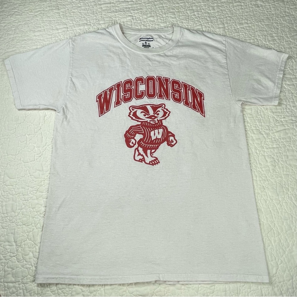 💖5/$25 Vintage Champion Wisconsin Badgers White Shirt